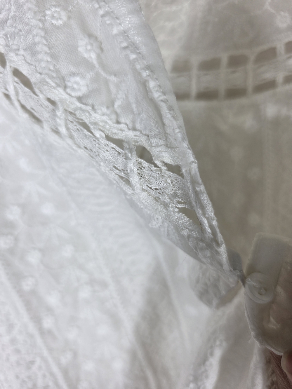 Maje White Embroidered Lace Blouse with Puff Sleeves - Picture 12 of 15